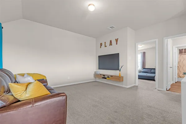 $2,800 | 14033 Lamprey Drive, Conroe, TX 77384