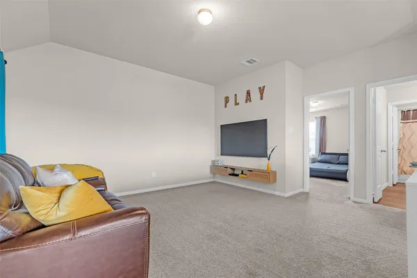 $2,800 | 14033 Lamprey Drive, Conroe, TX 77384