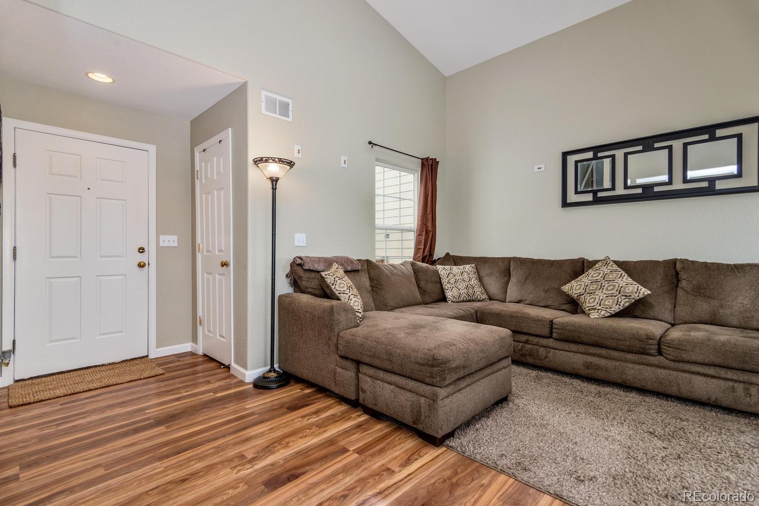 9852 Saybrook Street Highlands Ranch, CO 80126 - Photo 6 of 21 Gallery Image 6