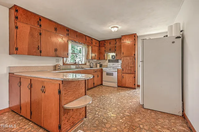 $299,000 | 430 Boles Lane, Chuckey, TN 37641