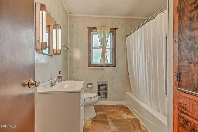 $299,000 | 430 Boles Lane, Chuckey, TN 37641