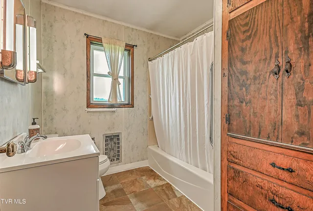 $299,000 | 430 Boles Lane, Chuckey, TN 37641