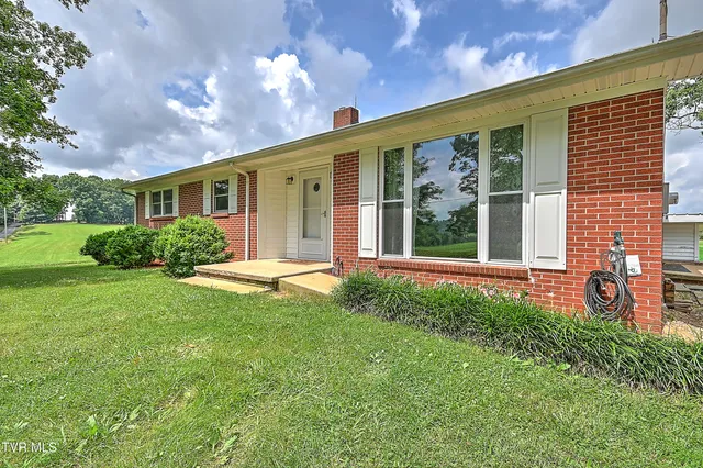 $299,000 | 430 Boles Lane, Chuckey, TN 37641