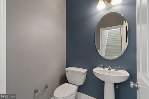 $899,000 | 406 Regatta Drive, Philadelphia, PA 19146