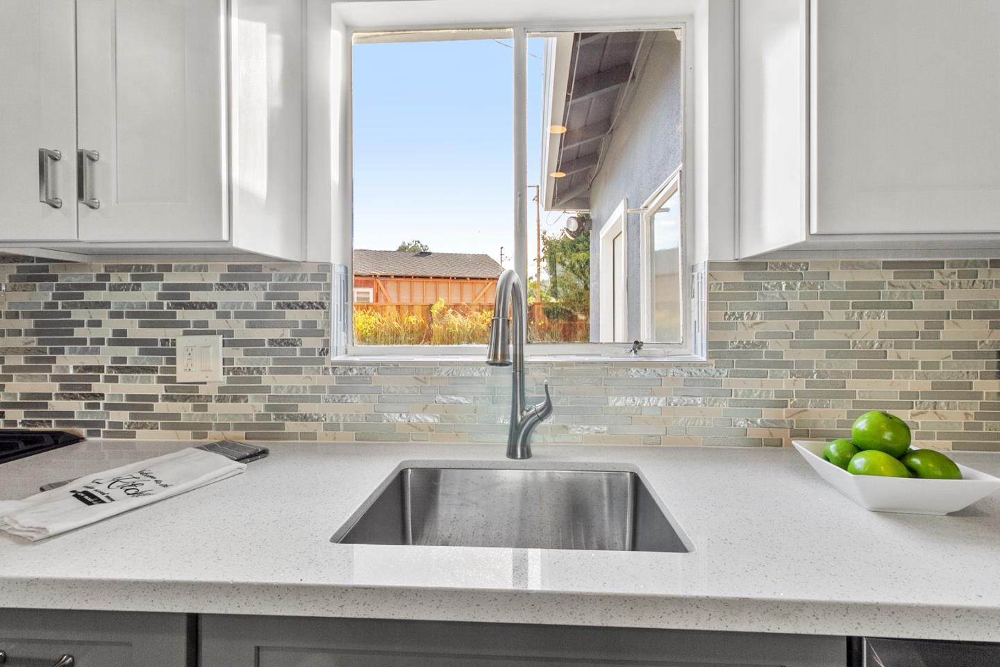 692 Bucknall Road Campbell, CA 95008 - Photo 16 of 33 Gallery Image 16
