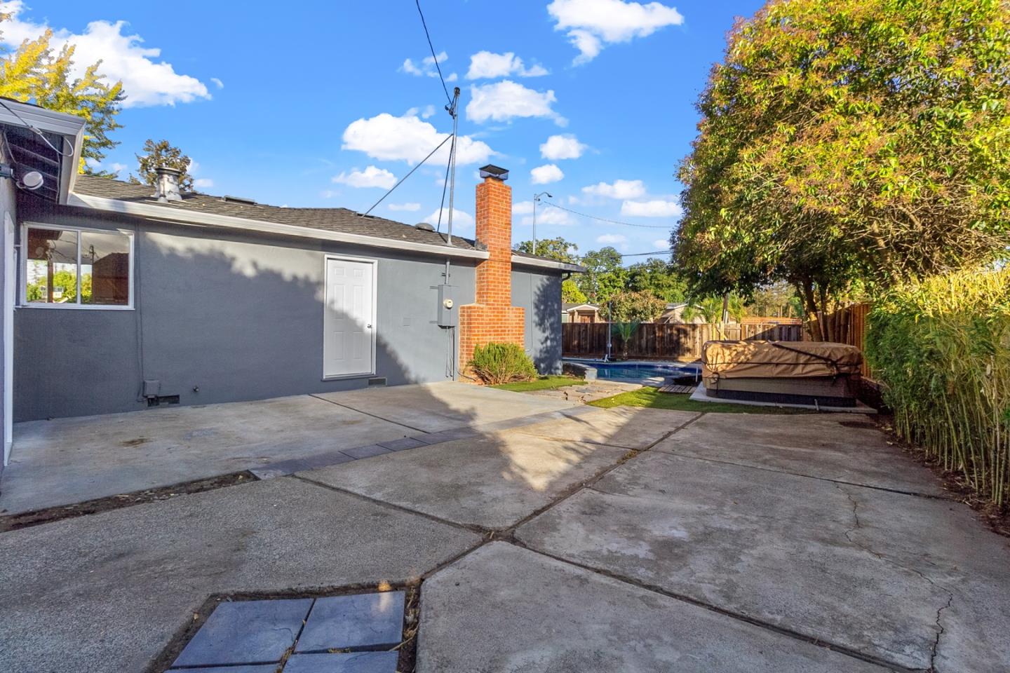692 Bucknall Road Campbell, CA 95008 - Photo 33 of 33 Gallery Image 33