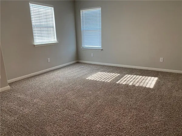 $2,300 | 229 Mount Vernon Way, Liberty Hill, TX 78642