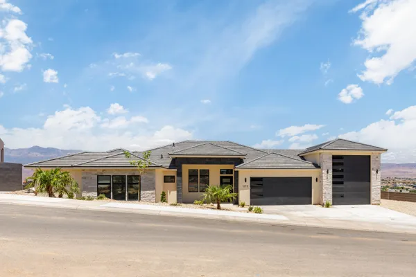 $1,390,000 | 1370 West 800 South, Hurricane, UT 84737