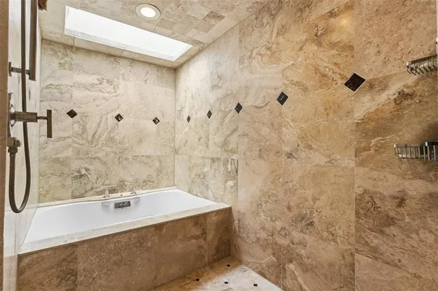 $825,000 | 1099 Waterford Drive, Dallas, TX 75218