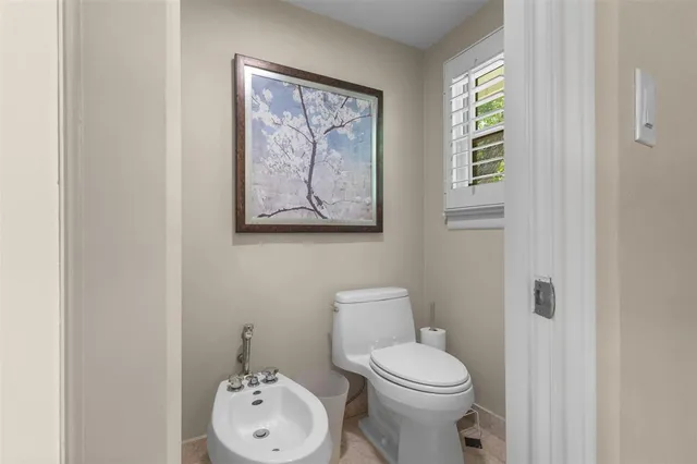 $825,000 | 1099 Waterford Drive, Dallas, TX 75218