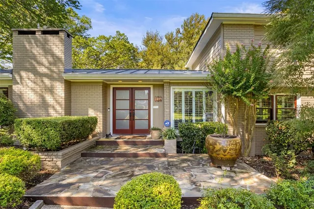 $825,000 | 1099 Waterford Drive, Dallas, TX 75218