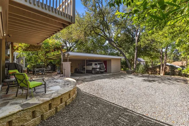 $825,000 | 1099 Waterford Drive, Dallas, TX 75218