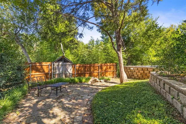 $825,000 | 1099 Waterford Drive, Dallas, TX 75218