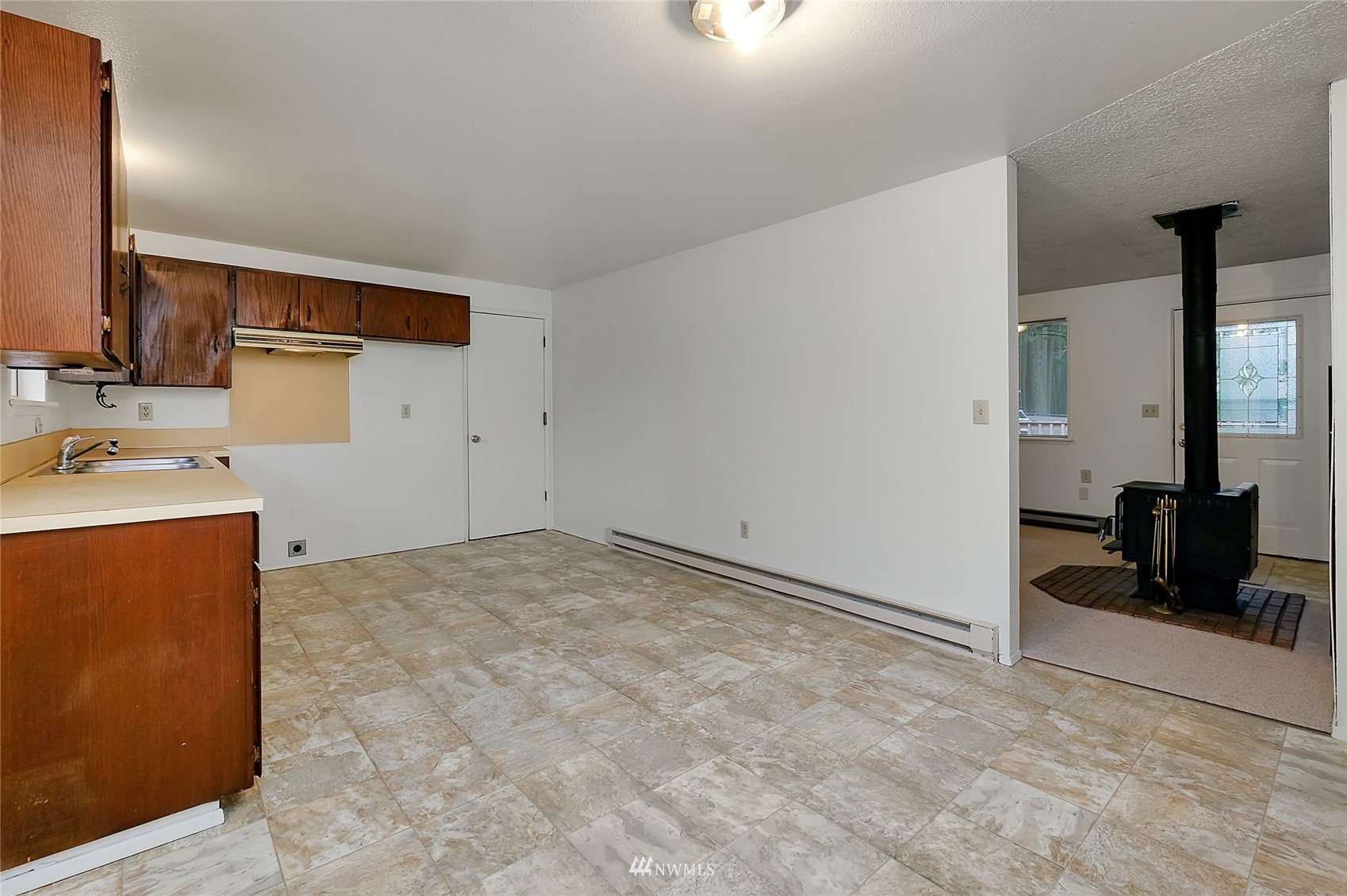 453 Southwest View Drive Port Orchard, WA 98367 - Photo 12 of 28