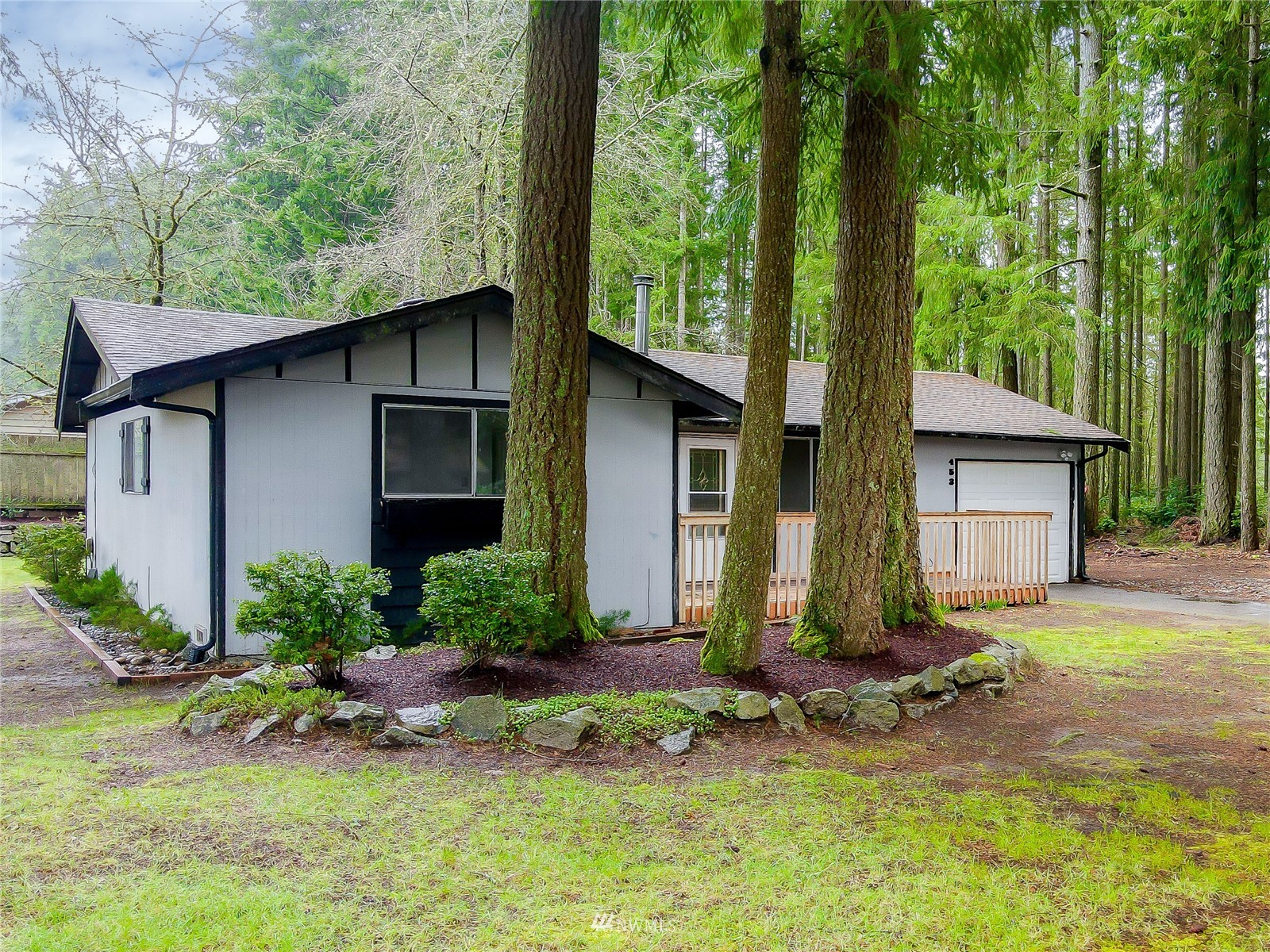 453 Southwest View Drive Port Orchard, WA 98367 - Photo 4 of 28