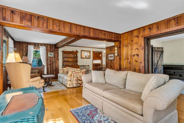 $725,000 | 13 Waterside Lane, Clinton, CT 06413