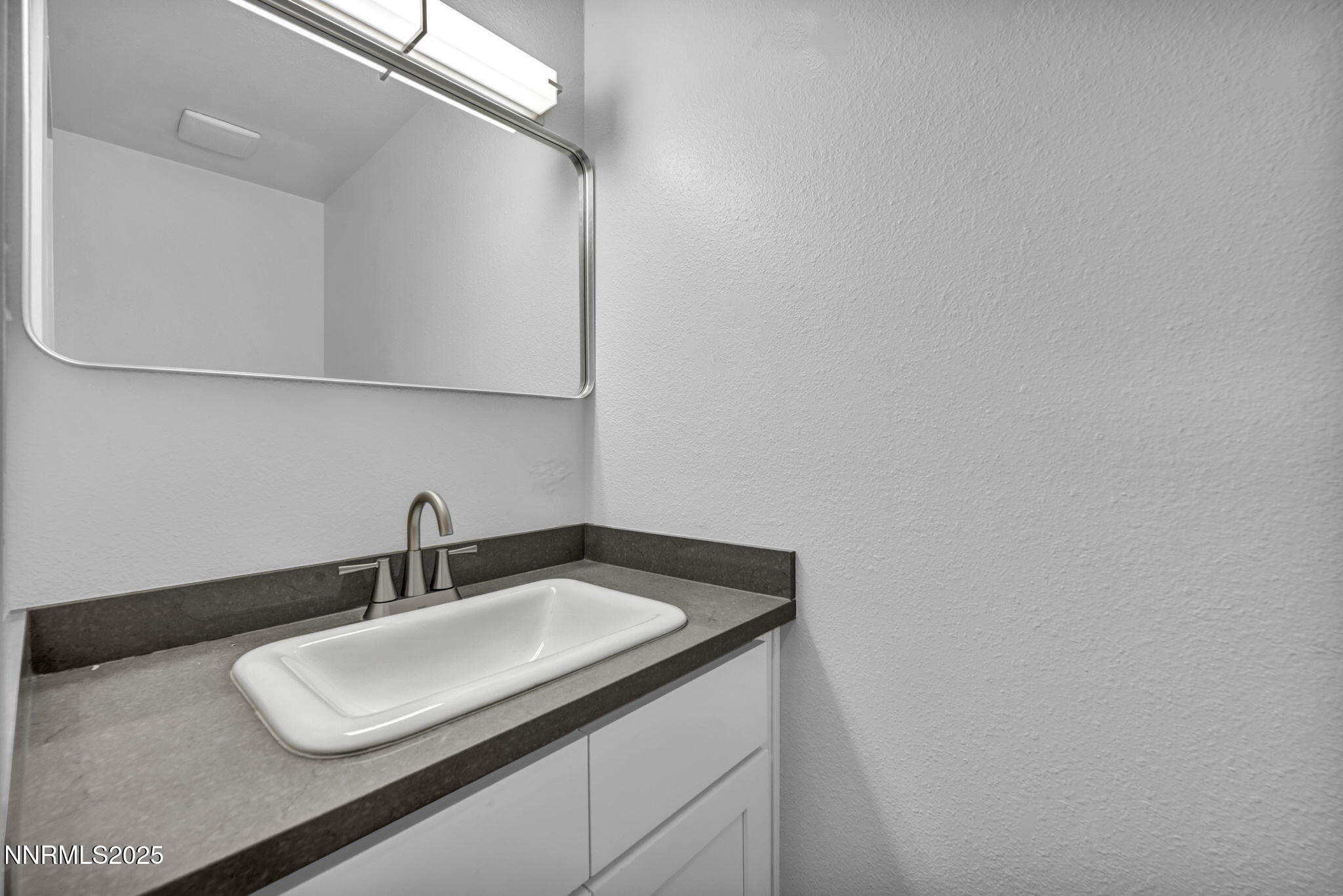 385 Smithridge Park Reno, NV 89502 - Photo 27 of 33 56-web-or-mls-385-smithridge-park
