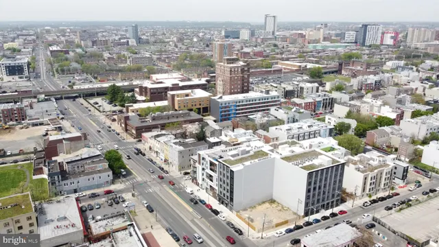 $260,000 | 623 West Girard Avenue, Philadelphia, PA 19123