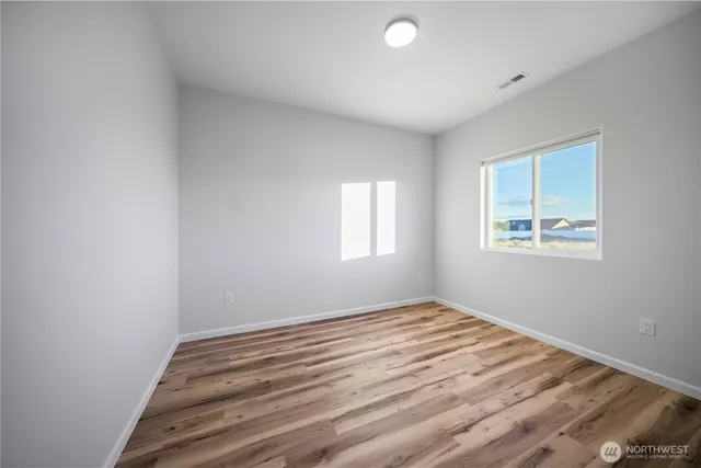 $584,500 | 101 Grant Drive, Ephrata, WA 98823