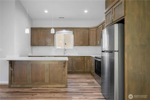 $584,500 | 101 Grant Drive, Ephrata, WA 98823