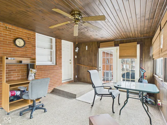 $240,000 | 729 I Avenue, New Castle, IN 47362