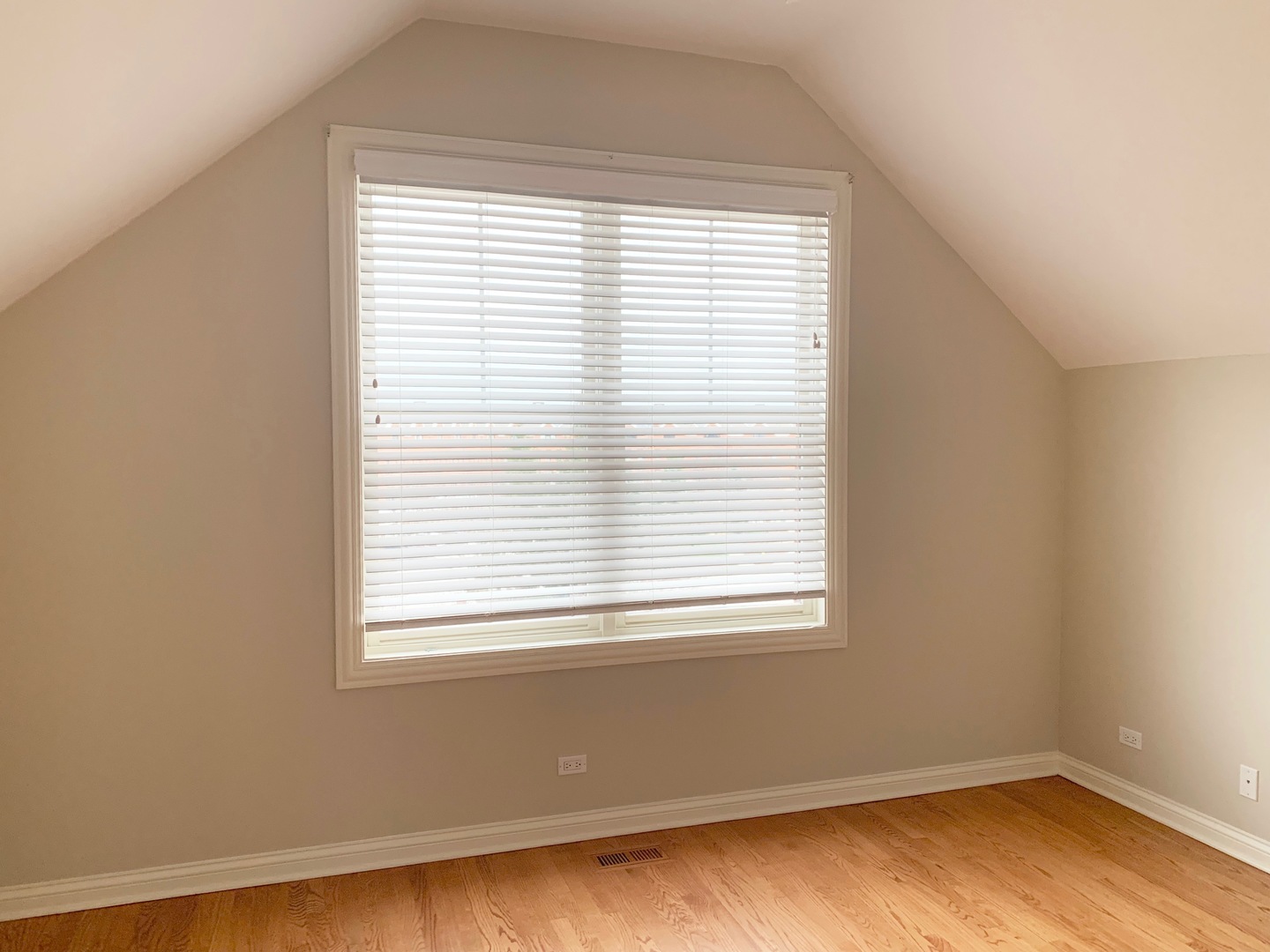 2032 Valor Court Glenview, IL 60026 - Photo 14 of 15