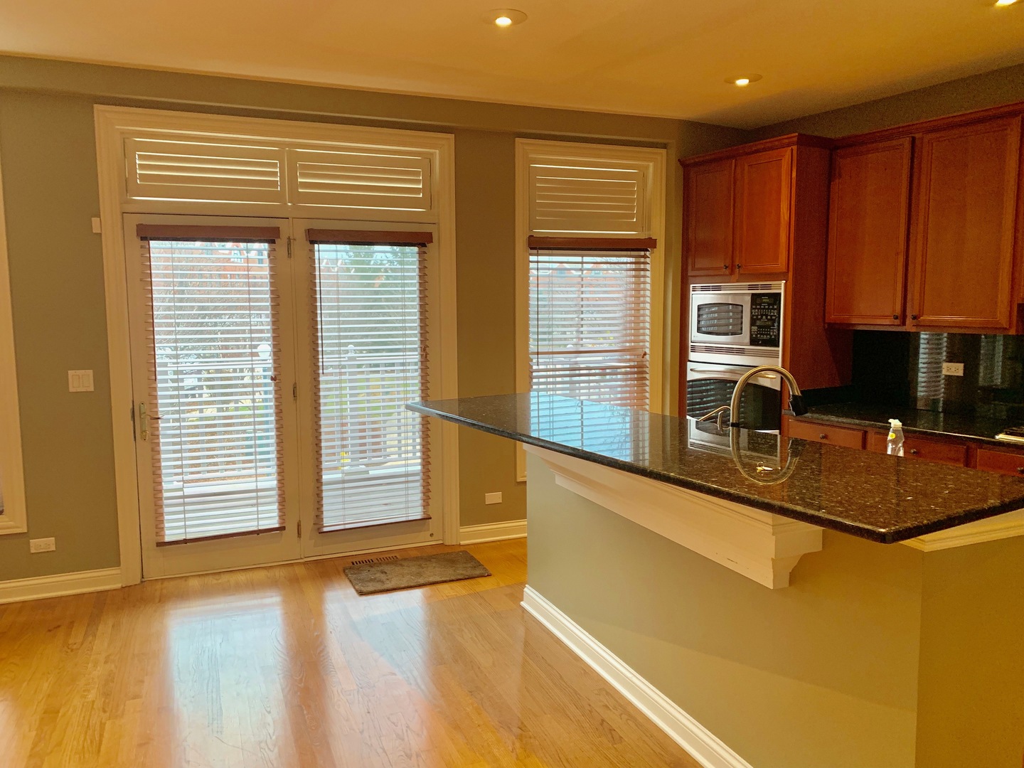 2032 Valor Court Glenview, IL 60026 - Photo 5 of 15