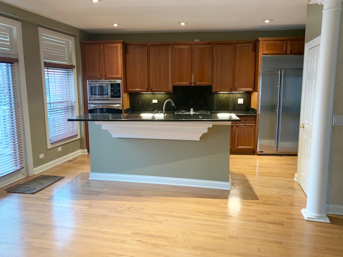 2032 Valor Court Glenview, IL 60026 - Photo 6 of 15