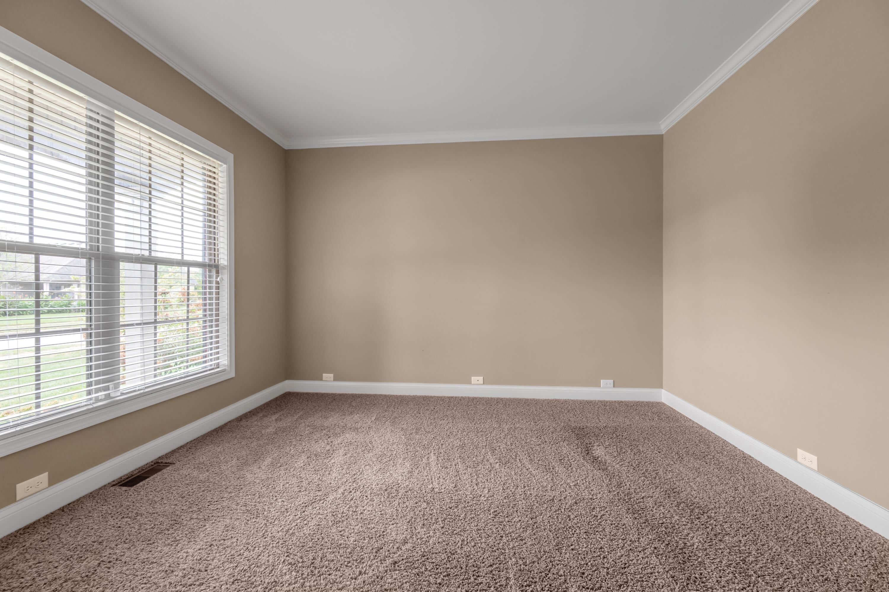 521 Raven Road Versailles, KY 40383 - Photo 17 of 82 Office 1st Floor