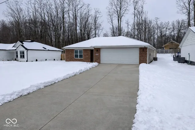 $289,900 | 503 Jefferson Valley, Coatesville, IN 46121