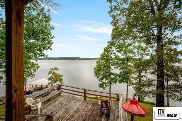 a view of a lake with houses