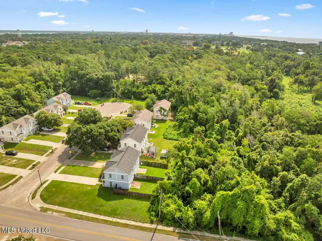 $1,500 | 1997 Todd Cove, Unit A, Biloxi, MS 39531