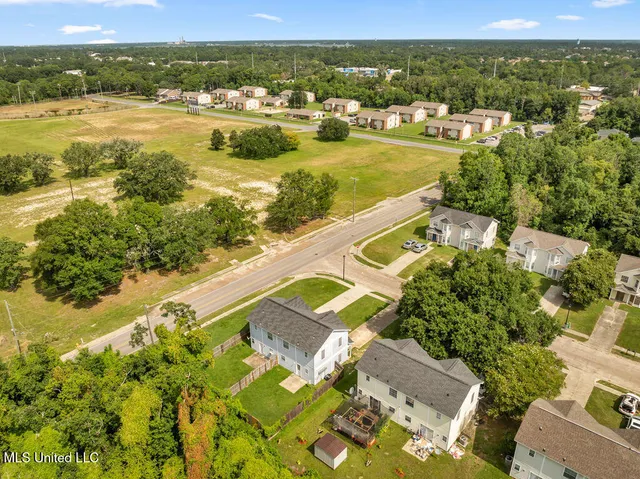 $1,500 | 1997 Todd Cove, Unit A, Biloxi, MS 39531