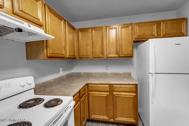 $1,500 | 1997 Todd Cove, Unit A, Biloxi, MS 39531