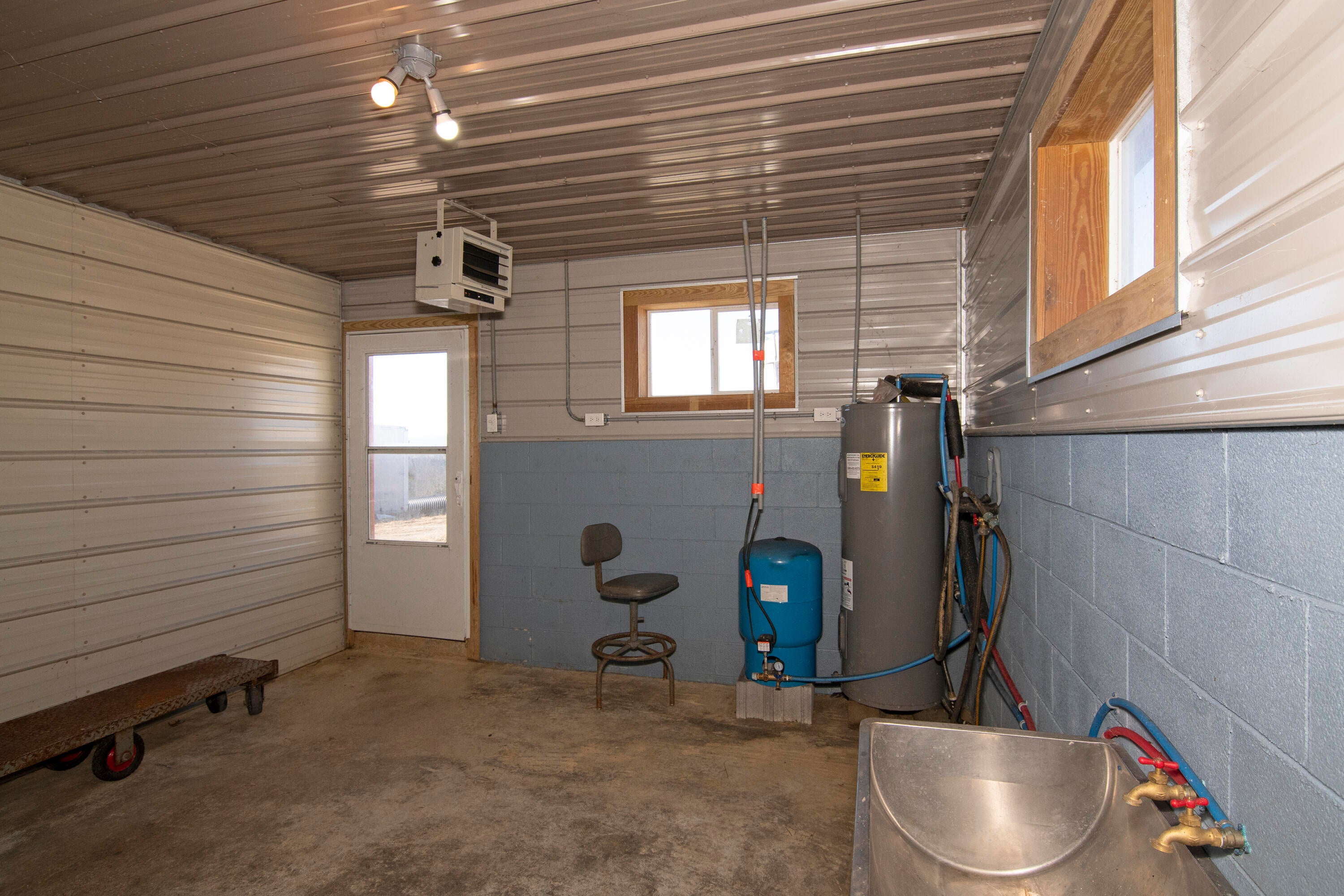 656 Miller Farm Road Peterstown, WV 24963 - Photo 119 of 156 Barn Processing Room