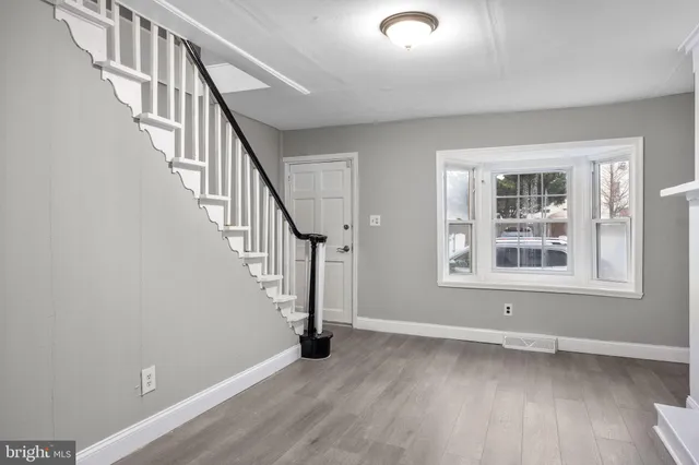 $2,400 | 244 Cedar Street, Bristol, PA 19007