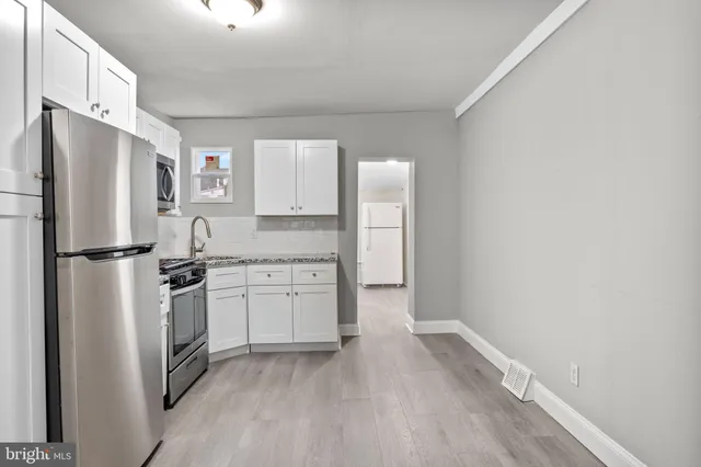 $2,400 | 244 Cedar Street, Bristol, PA 19007