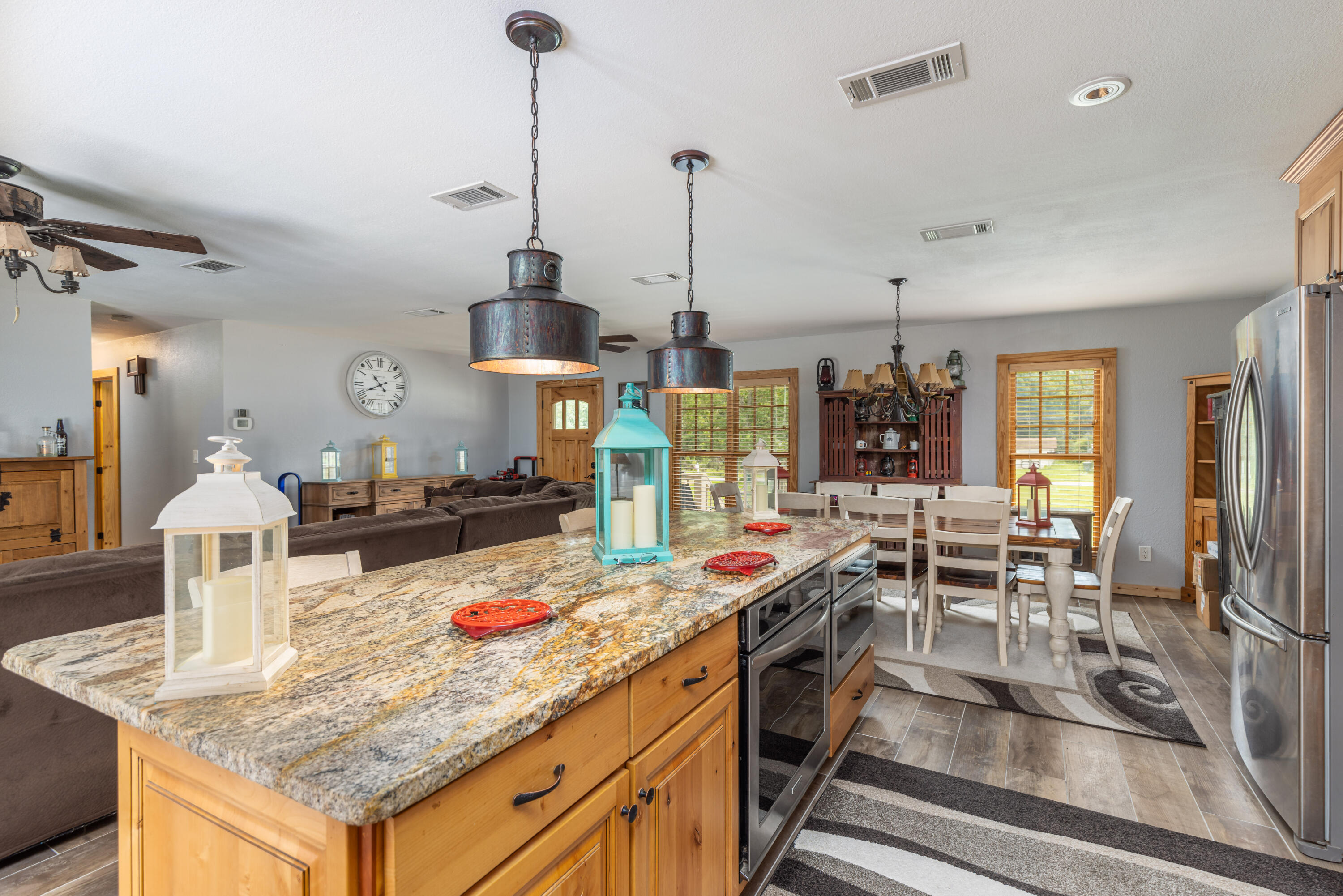 229 Madrid Road Cantonment, FL 32533 - Photo 5 of 84