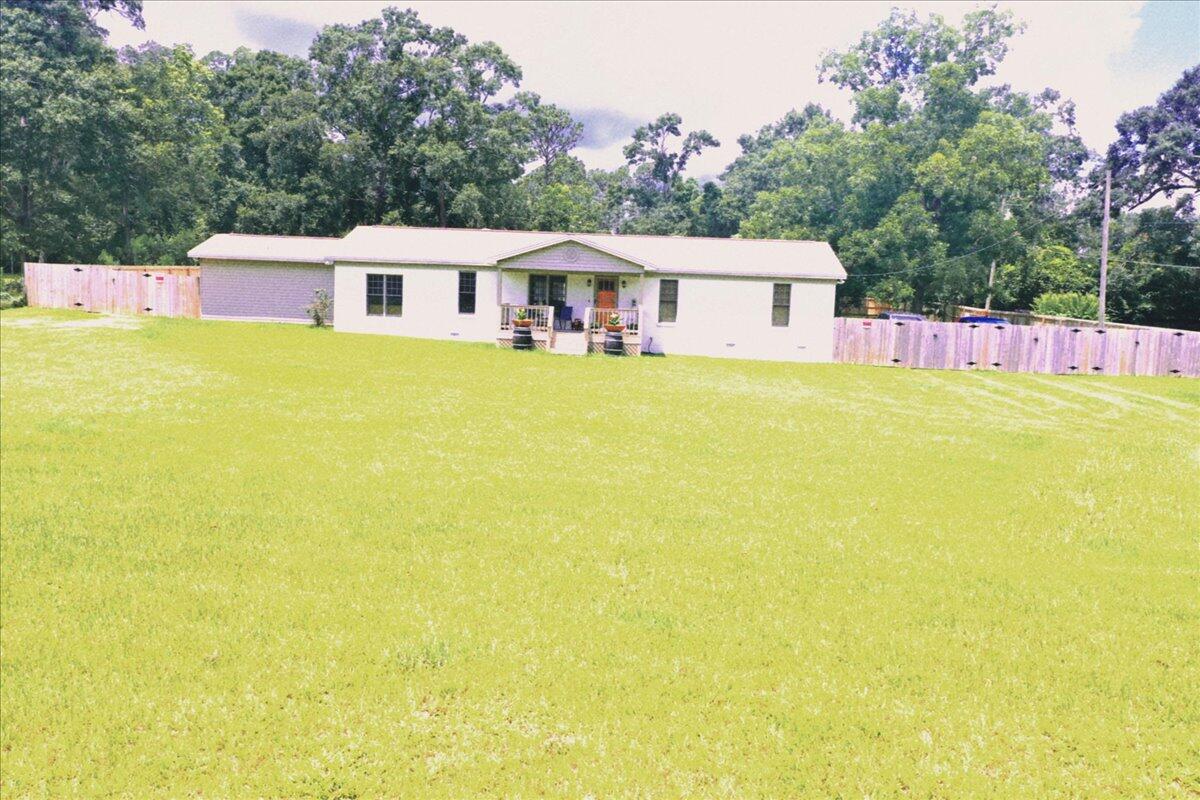 229 Madrid Road Cantonment, FL 32533 - Photo 76 of 84