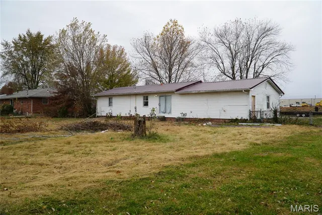 $149,900 | 1900 Highland Street, Lebanon, MO 65536