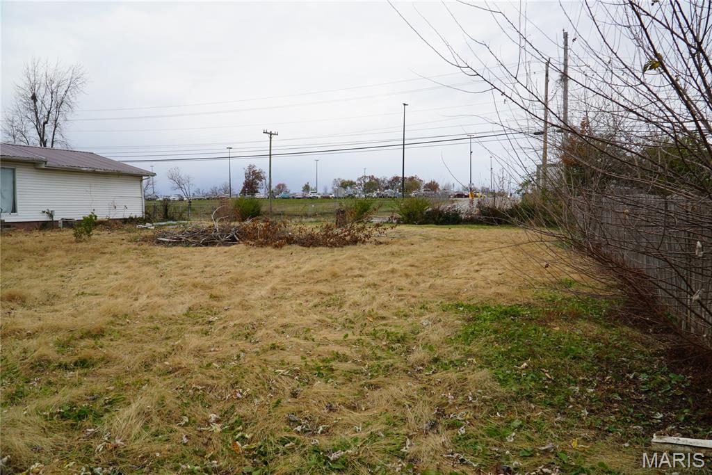 1900 Highland Street Lebanon, MO 65536 - Photo 6 of 25