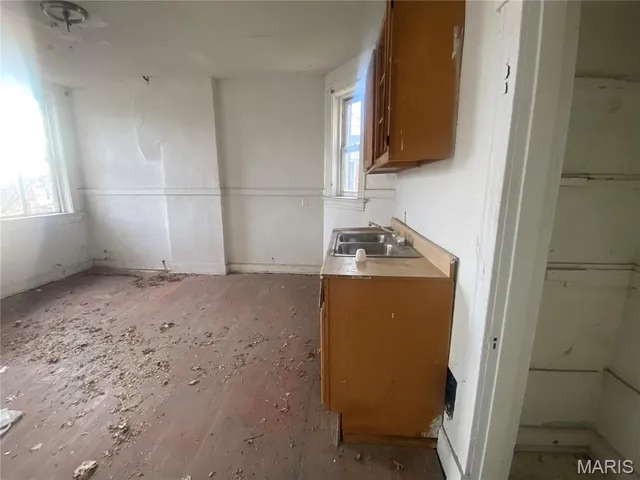 $29,900 | 4708 McMillan Avenue, St. Louis, MO 63108