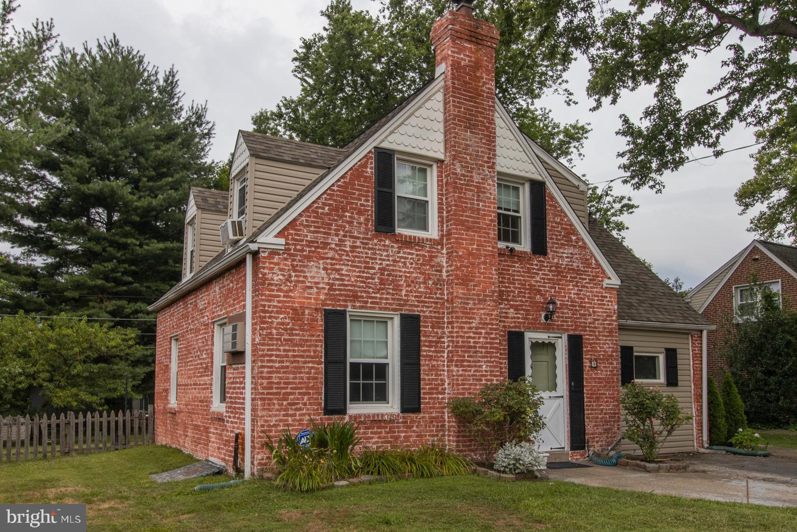 5 Chester Road Wallingford, PA 19086 - Photo 1 of 13