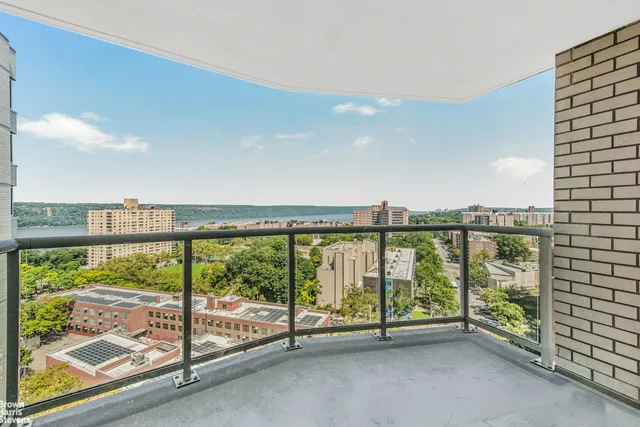 $360,000 | 3333 Henry Hudson Parkway, Unit 21R | Riverdale