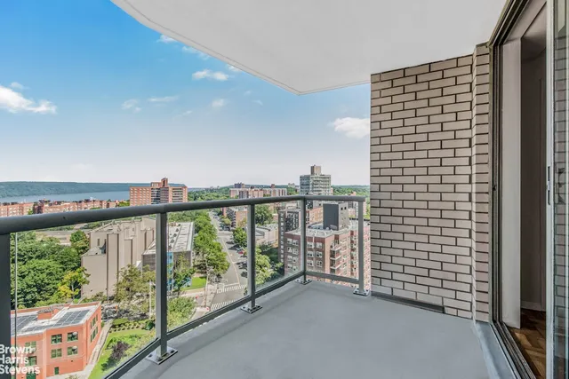 $360,000 | 3333 Henry Hudson Parkway, Unit 21R | Riverdale