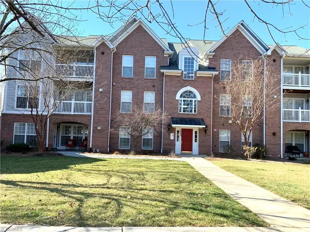 $1,600 | 5003 Bass Chapel Road, Unit 2B, Greensboro, NC 27455