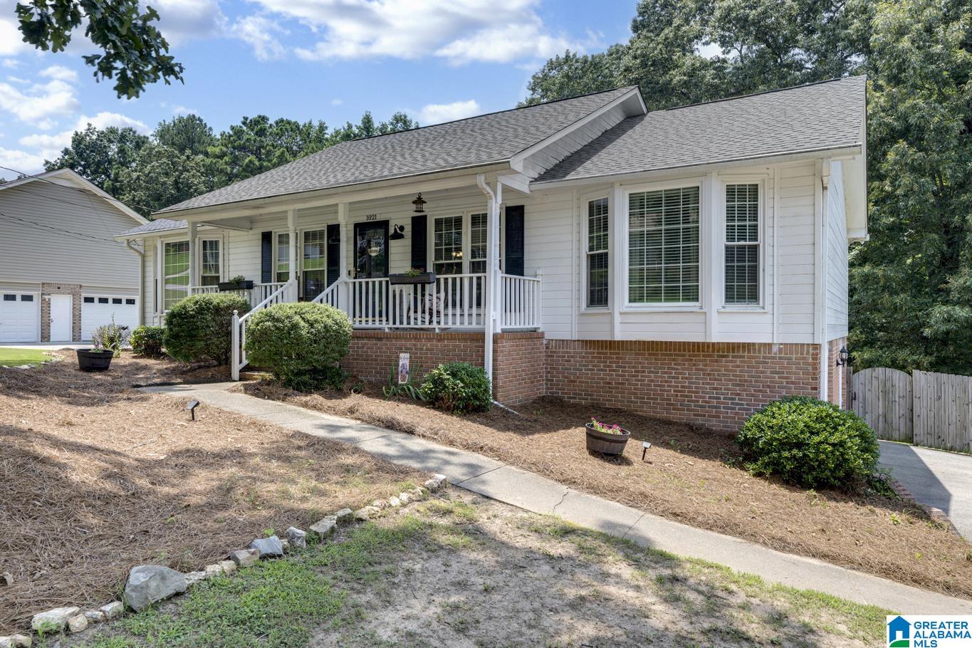 1021 Independence Court Alabaster, AL 35007 - Photo 5 of 47