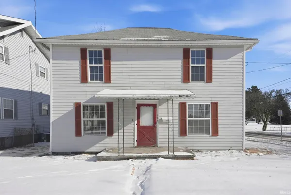 $204,900 | 725 South Main Street, Kendallville, IN 46755