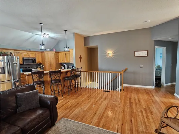 $385,000 | 211 Essex Drive, Smithville, MO 64089