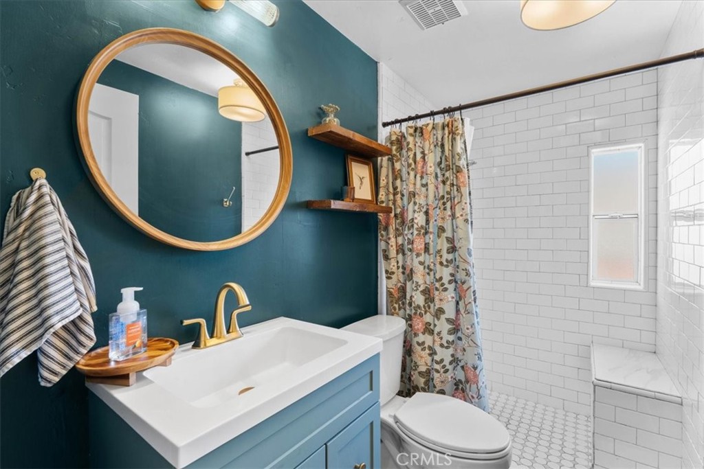 24835 Split Rail Road Wildomar, CA 92595 - Photo 23 of 36 New vanity!